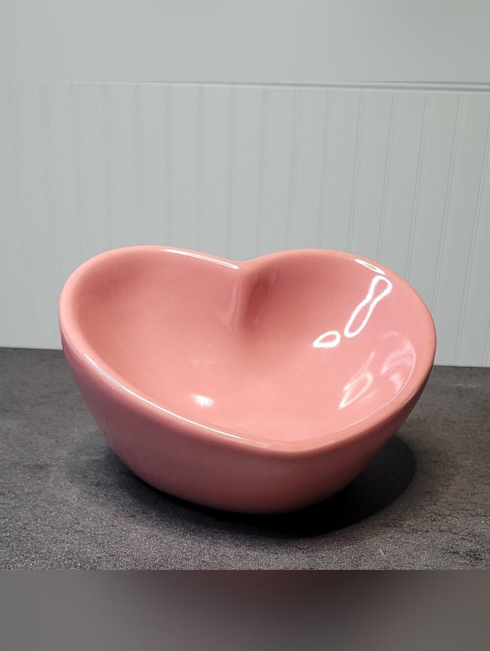 Pink Heart Elevated Small Pet Dish